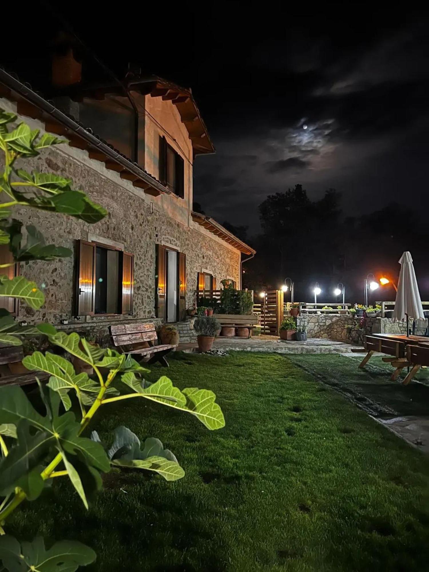Spacious House In Ogassa With Terrace And Bbq Luaran gambar